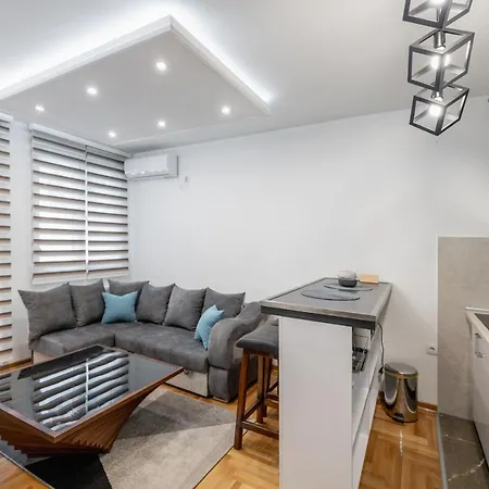 公寓 Bella With Free Parking *