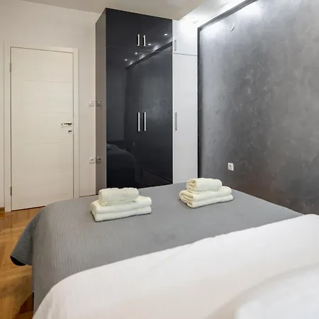 公寓 Bella With Free Parking *