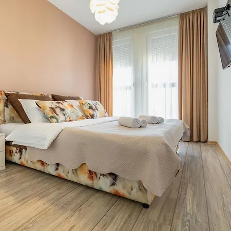 Bella With Free Parking 公寓