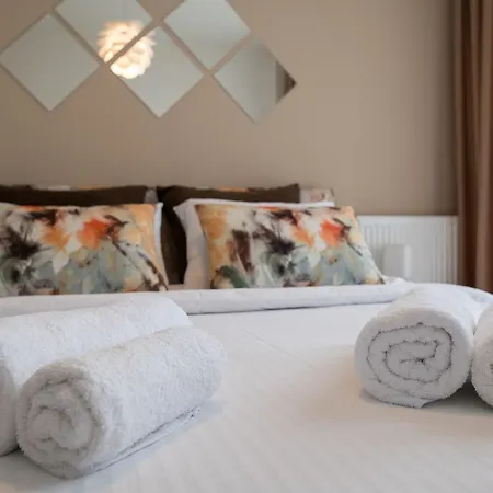 公寓 Bella With Free Parking *