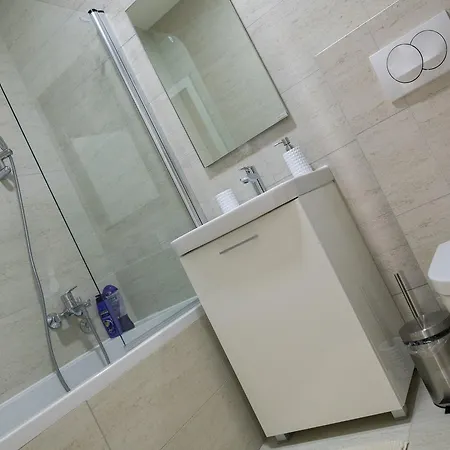 Bella With Free Parking 公寓