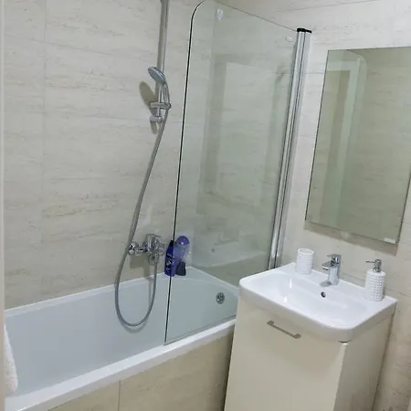 Bella With Free Parking * 诺威萨